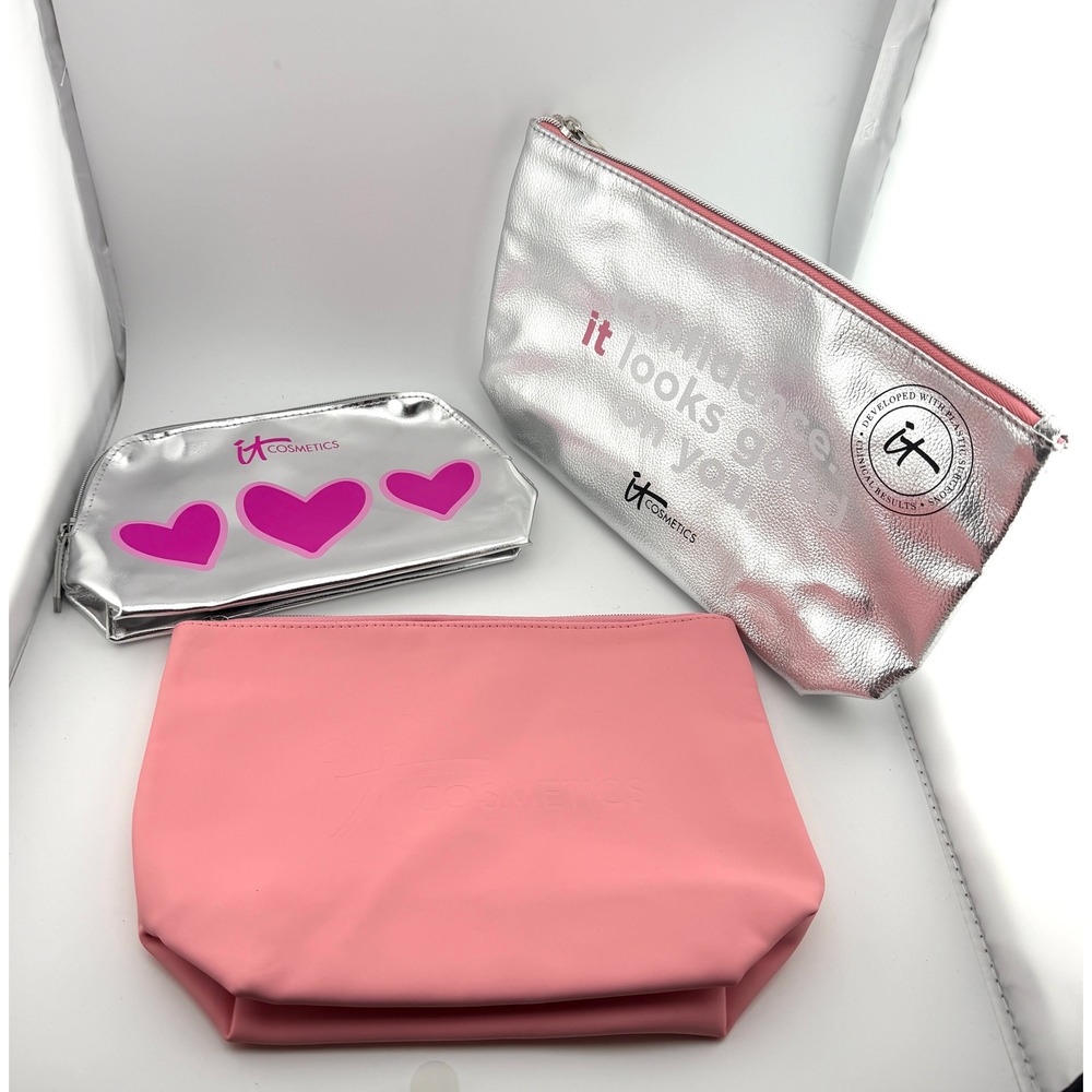 It Cosmetics Makeup Bag Lot of 3 Silver Pink Hearts Travel Cosmetic Pouch Set